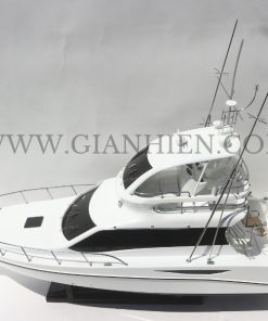 Toyota Ponam 35 Black White Hull