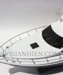 Toyota Ponam 35 Black White Hull