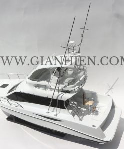 Toyota Ponam 35 Black White Hull