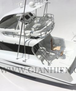 Toyota Ponam 35 Black White Hull