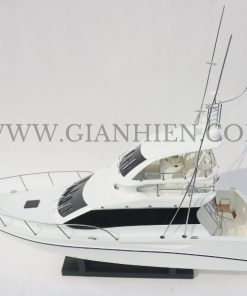 Toyota Ponam 35 White Hull