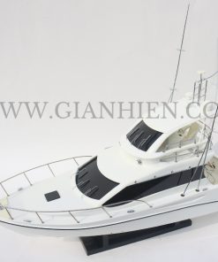 Toyota Ponam 35 White Hull