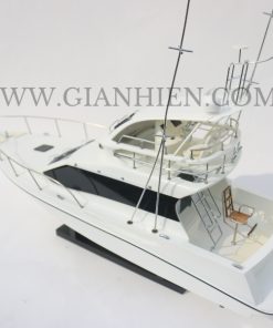 Toyota Ponam 35 White Hull