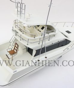 Toyota Ponam 35 White Hull