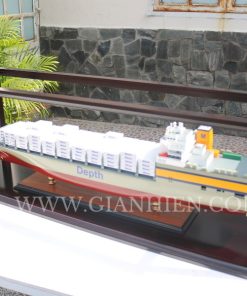 DISPLAY CASE FOR CONTAINER MATSON 100CM