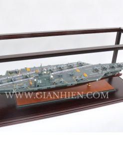Display case of AIRCRAFT CARRIER USS RONALD REAGAN CVN-76