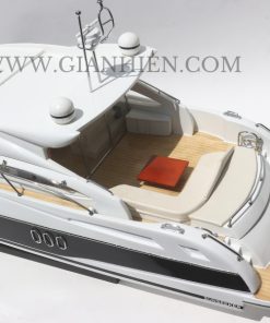 SUNSEEKER PREDATOR 62