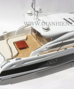 SUNSEEKER PREDATOR 62