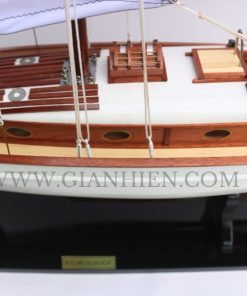 MUSCHKA SAILING BOAT