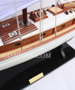 MUSCHKA SAILING BOAT