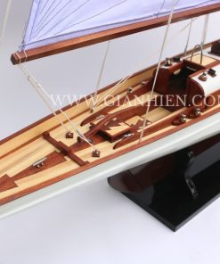 MUSCHKA SAILING BOAT
