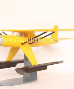 YELLOW AIRCRAFT TINTIN