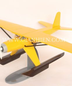 YELLOW AIRCRAFT TINTIN
