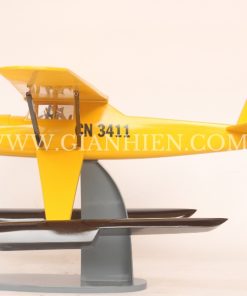 YELLOW AIRCRAFT TINTIN