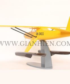 YELLOW AIRCRAFT TINTIN