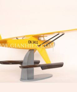 YELLOW AIRCRAFT TINTIN
