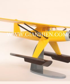 YELLOW AIRCRAFT TINTIN