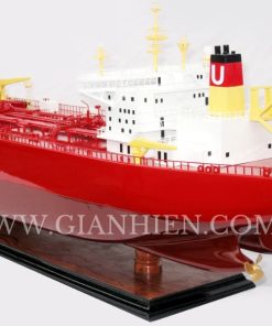 EVITA OIL TANKER