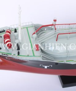 LADY AEGINA