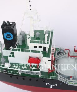LADY AEGINA