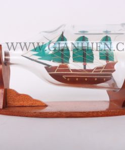 THUYỀN CHAI HENNESSY