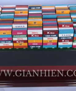 CONTAINER SHIP