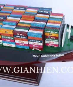 CONTAINER SHIP