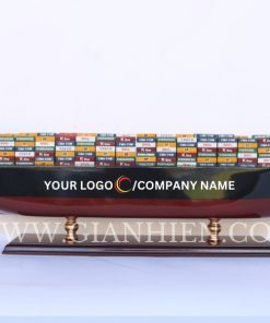 CONTAINER SHIP