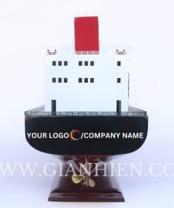CONTAINER SHIP