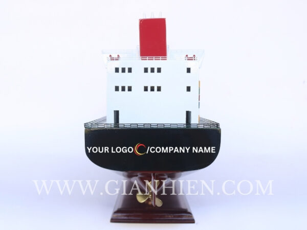 CONTAINER SHIP