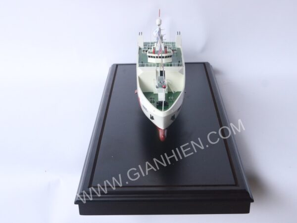 VIET-NAM-COAST-GUARD-4032-WITH-DISPLAY-CASE-05