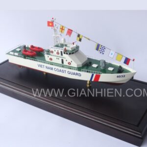 VIET-NAM-COAST-GUARD-4032-WITH-DISPLAY-CASE-11