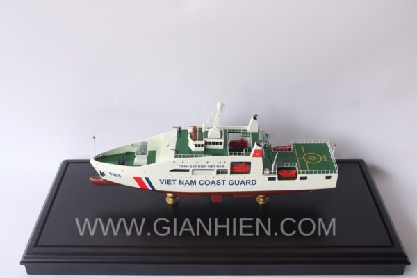 VIET NAM COAST GUARD 8005 WITH DISPLAY CASE-08