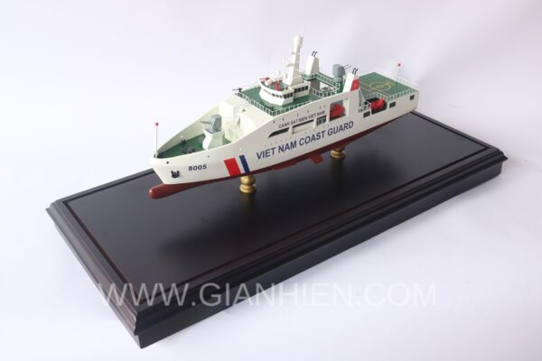 VIET NAM COAST GUARD 8005 WITH DISPLAY CASE-09