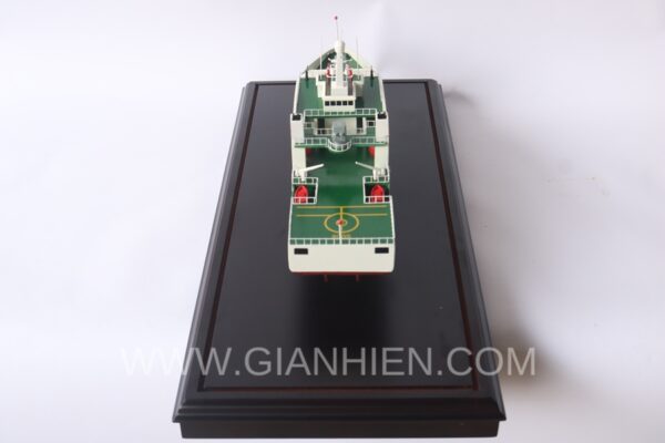 VIET NAM COAST GUARD 8005 WITH DISPLAY CASE-12