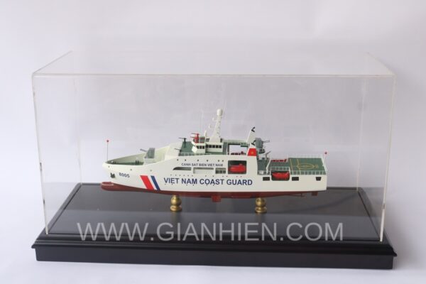 VIET NAM COAST GUARD 8005 WITH DISPLAY CASE-13