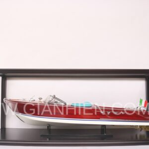 DISPLAY CASE FOR SPEED BOATS WITH PLEXIGLASS-05