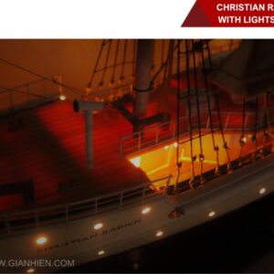 CHRISTIAN RADICH WITH LIGHTS-06