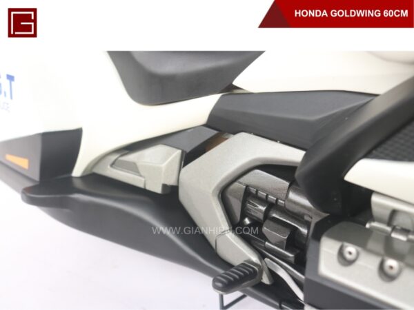 HONDA GOLDWING-19