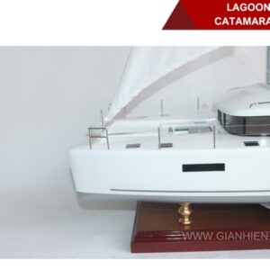 LAGOON 52 CATAMARAN-04