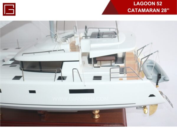 LAGOON 52 CATAMARAN-08