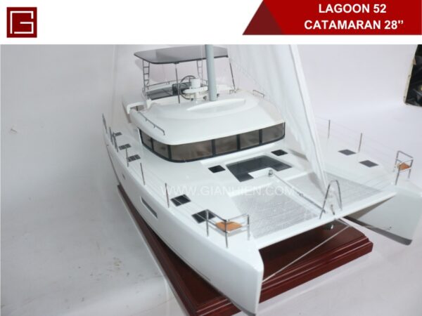 LAGOON 52 CATAMARAN-22