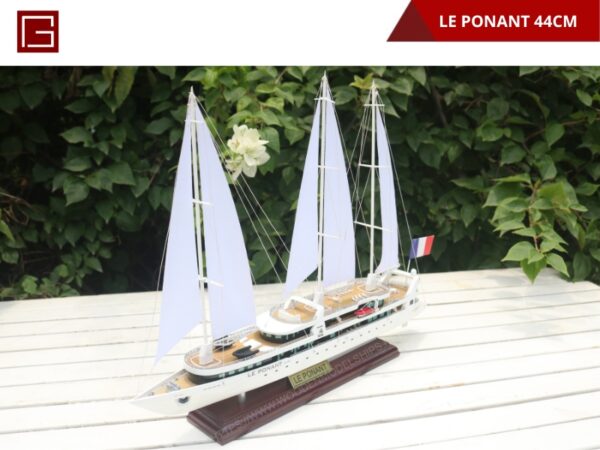 LE PONANT-03