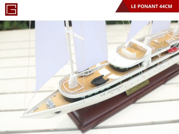 LE PONANT-04