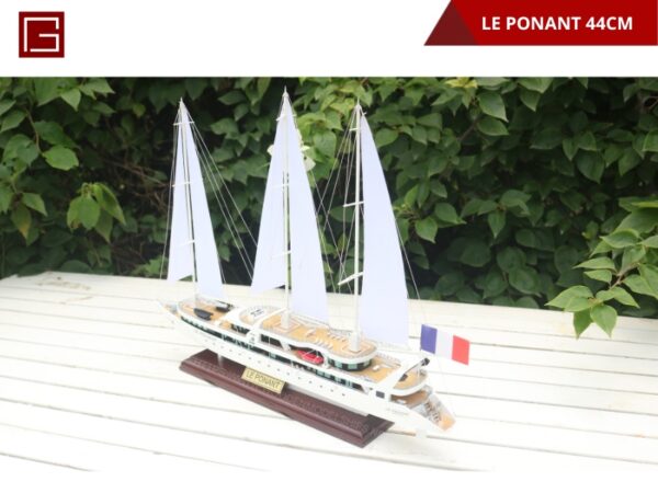 LE PONANT-06