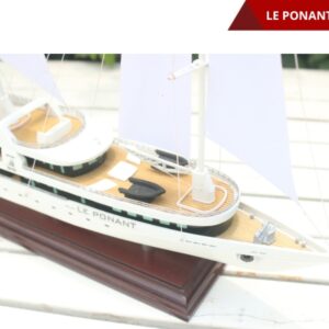 LE PONANT-13