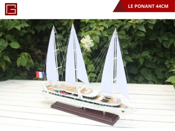 LE PONANT-17