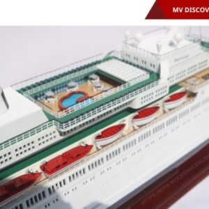 MV DISCOVERY-19