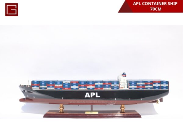 APL CONTAINER SHIP-01