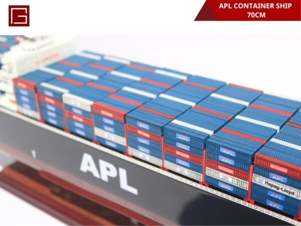 APL CONTAINER SHIP-18